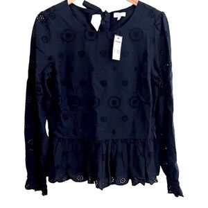 NWT Crown & Ivy Navy cotton
lace top, size S